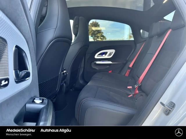 Mercedes-Benz CLA 250 AMG Line Coupé