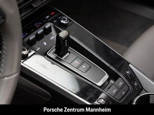 Porsche 992 Cabrio Carrera