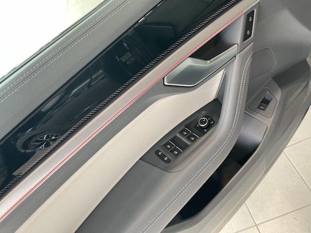 Volkswagen Touareg 4Motion IQ.Drive R-Line