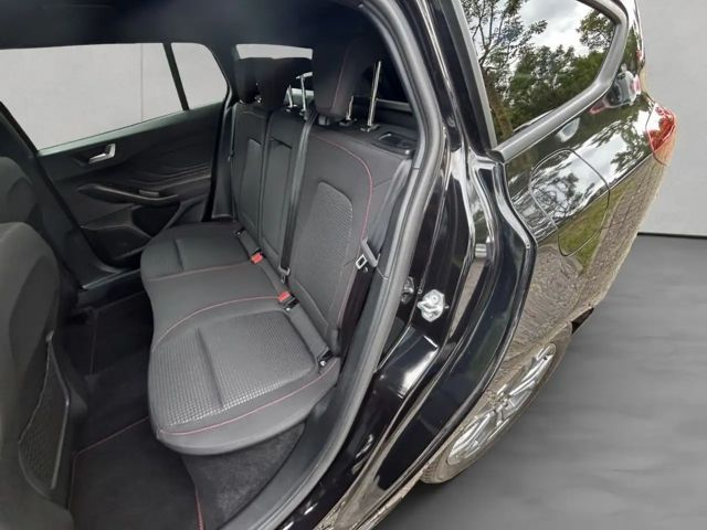 Ford Focus EcoBoost ST Line Wagon