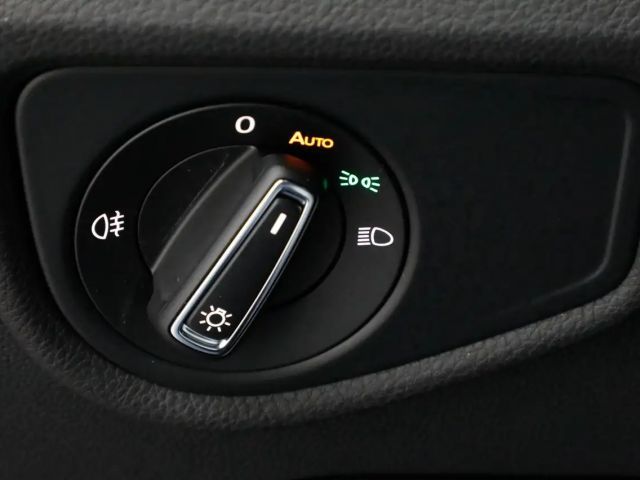 Volkswagen Touran 1.5 TSI DSG R-Line