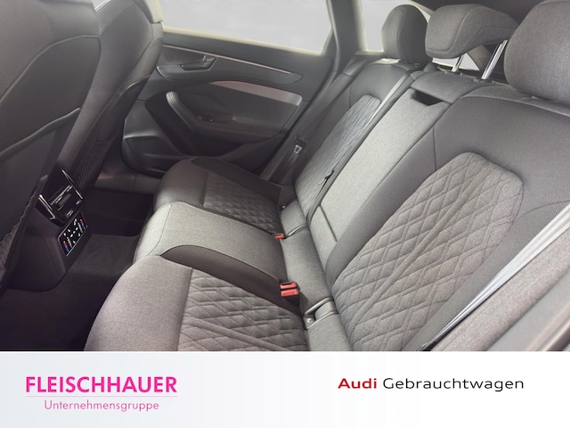 Audi A6 Avant Quattro S-Tronic