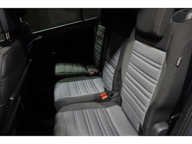 Volkswagen Touran 1.5 TSI Highline R-Line