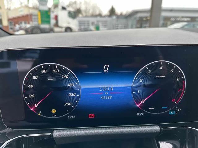 Mercedes-Benz B 180 AMG Line Sedan