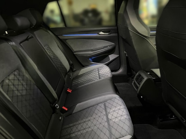 Volkswagen Golf 1.5 TSI Golf VIII R-Line