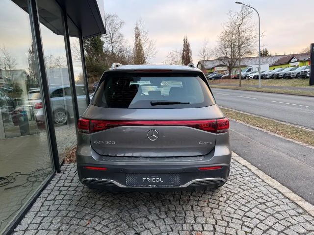 Mercedes-Benz EQB 300 4MATIC AMG Line