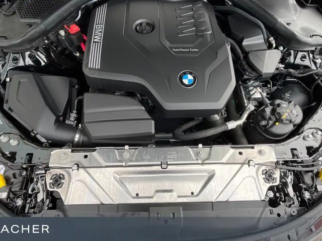 BMW 320 320i M-Sport Sedan xDrive