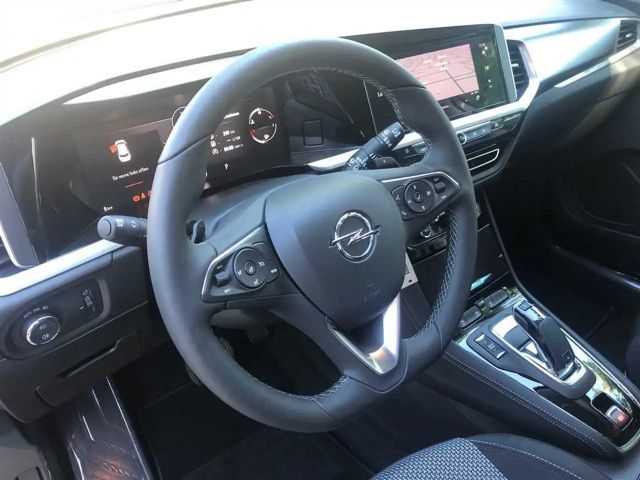 Opel Grandland X 1.2 Turbo Business Edition