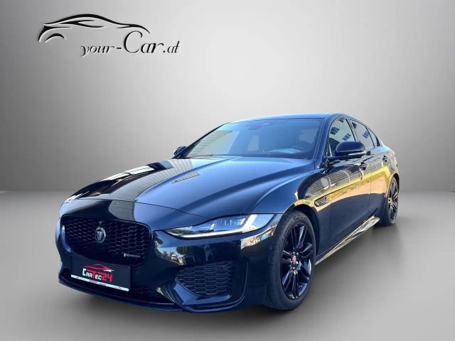 Jaguar XE AWD D200 R-Dynamic S