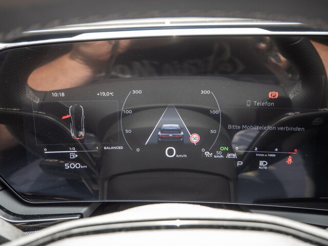 Audi A6 Avant Quattro S-Tronic