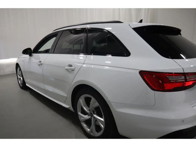 Audi A4 35 TDI Avant S-Line