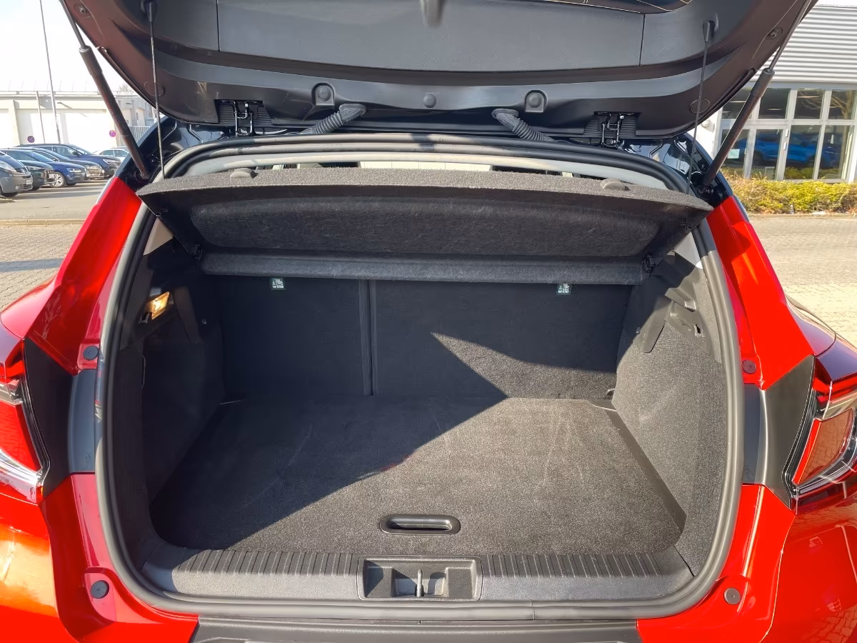 Renault Captur EDC Hybrid TCe 140 Techno