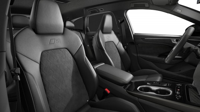 Audi A6 Avant Quattro S-Tronic