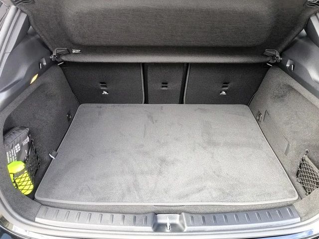 Mercedes-Benz EQA 300 4MATIC AMG Line