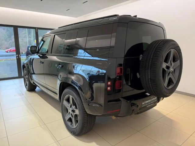 Land Rover Defender 110 D300 Dynamic SE