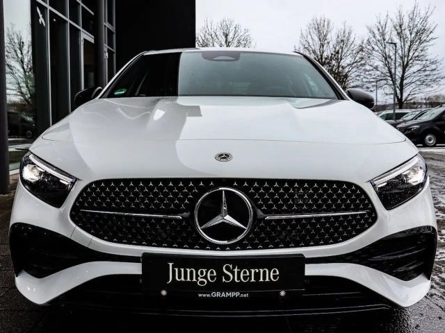Mercedes-Benz A 250 A 250 e AMG Line