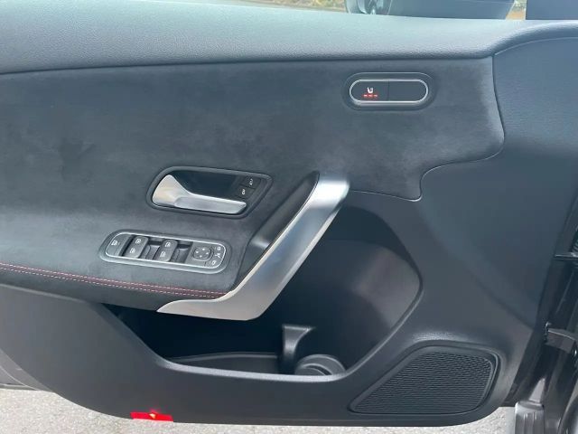 Mercedes-Benz A 180 AMG Line Hatchback