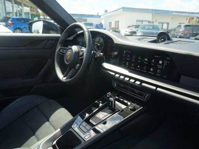 Porsche 992 Cabrio GTS