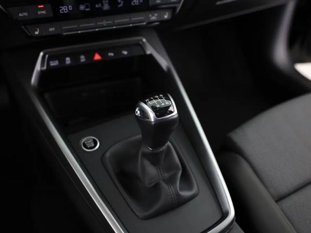 Audi A3 30 TDI Sedan