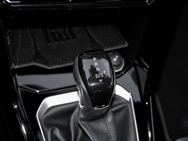 Volkswagen T-Roc 1.5 TSI DSG R-Line