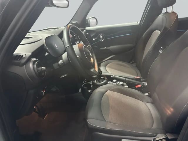 MINI Cooper Cooper Aut. Essential Trim Head-Up HiFi LED Pano