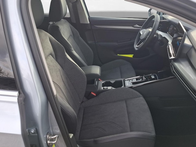 Volkswagen Golf DSG Style Variant