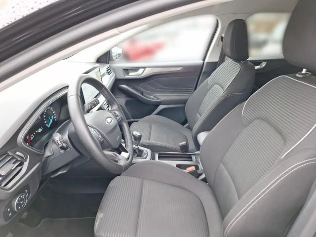 Ford Focus Titanium Wagon