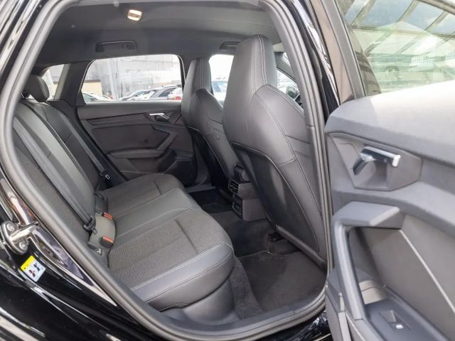Audi A3 30 TFSI Sedan Sportback