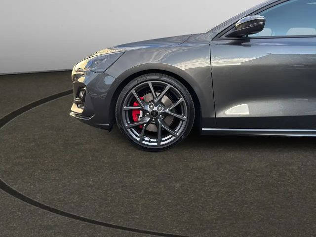 Ford Focus Limited ST Line