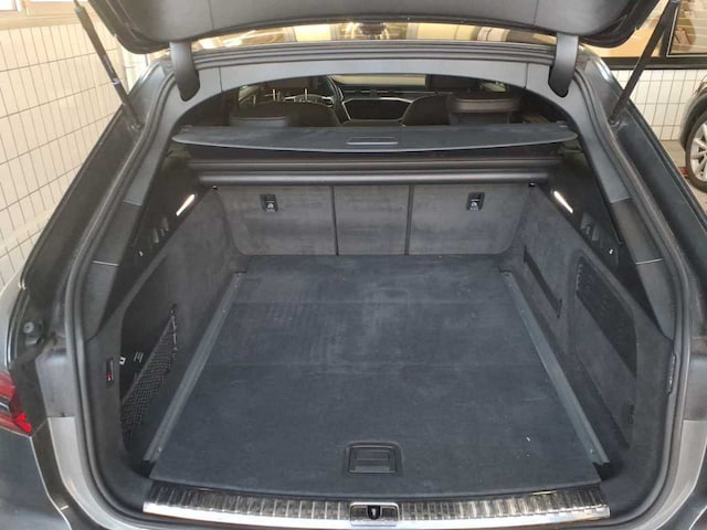 Audi S6 Avant Quattro