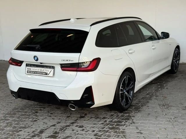 BMW 330 330e M-Sport Touring