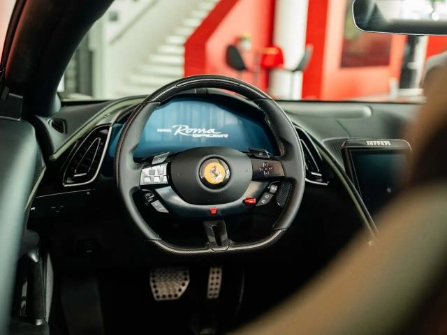 Ferrari Roma Spider