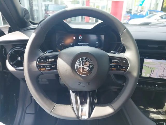 Alfa Romeo Junior Ibrida