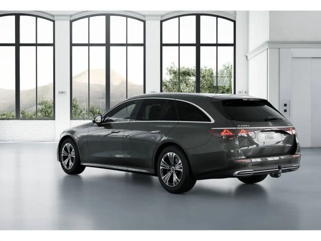 Mercedes-Benz E 220 4MATIC E 220 d Estate