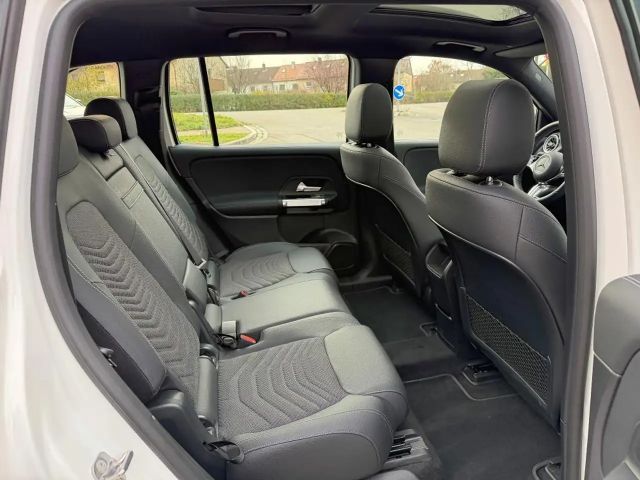 Mercedes-Benz EQB 300 4MATIC Progressive