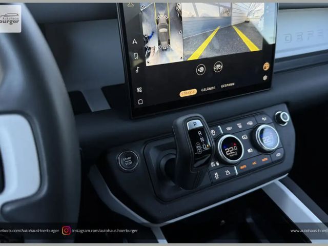 Land Rover Defender 110 AWD D250 Dynamic SE