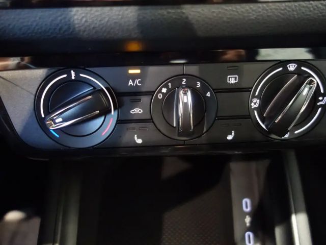 Skoda Kamiq Essence TSI