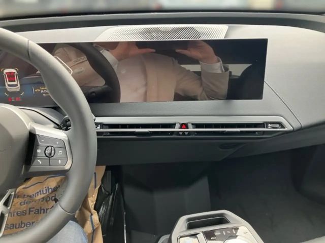 BMW iX xDrive45