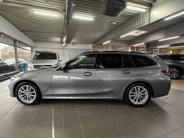 BMW 320 320d Touring xDrive