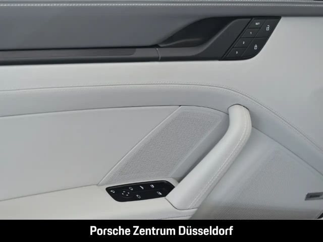 Porsche 992 Cabrio Carrera GTS