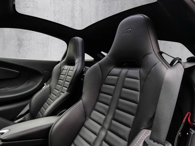 Audi A6 Luxe, MSO Black Pack, Sports Exhaust