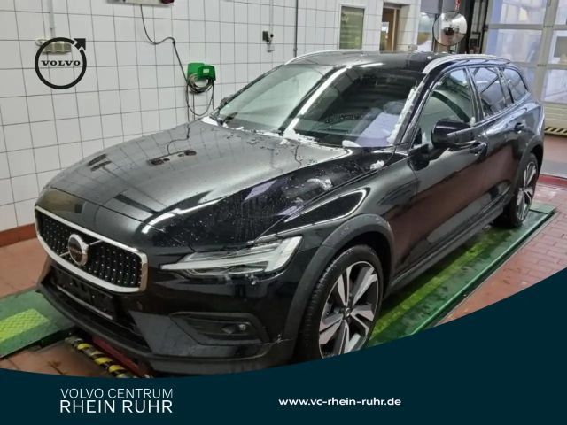 Volvo V60 Cross Country AWD Ultimate