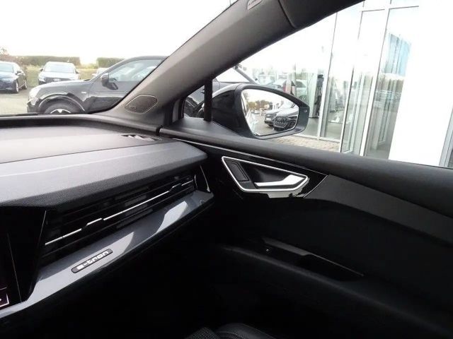Audi Q4 e-tron 40 S-Line