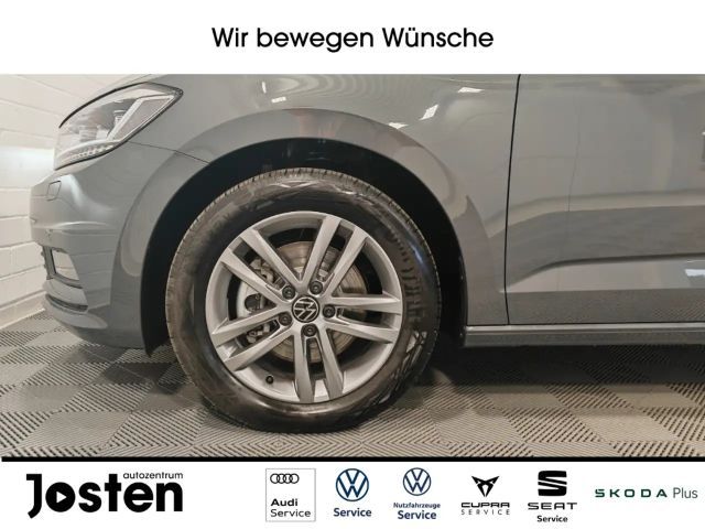 Volkswagen Touran 1.5 TSI Comfortline