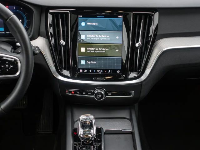 Volvo V60 Cross Country AWD Plus