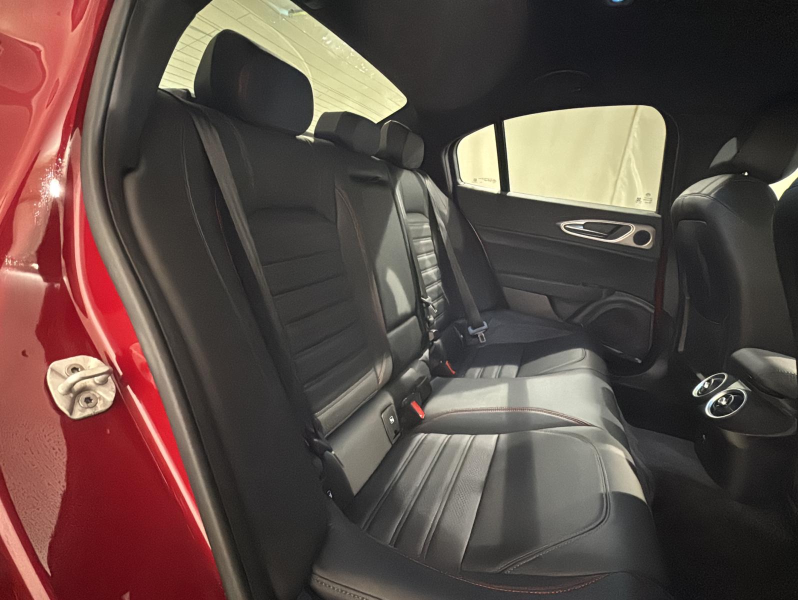 Alfa Romeo Giulia Q4