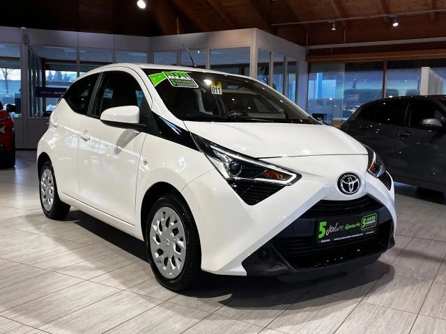 Toyota Aygo 1.0 VVT-i Play X-play