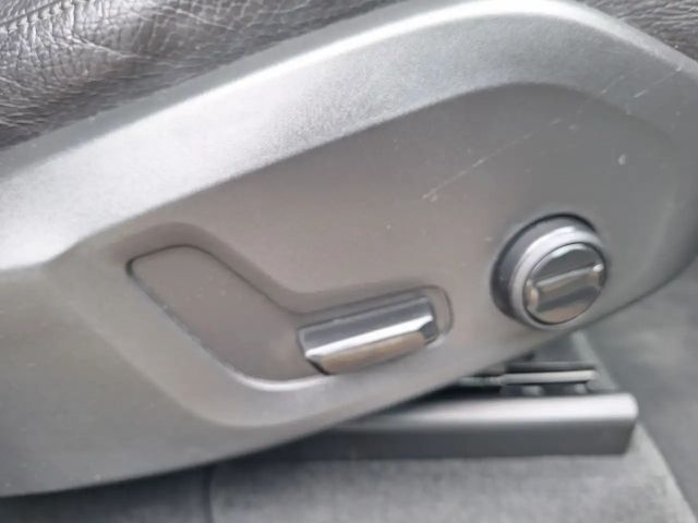 Volvo XC60 AWD Momentum