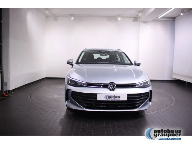 Volkswagen Passat 1.5 eTSI DSG