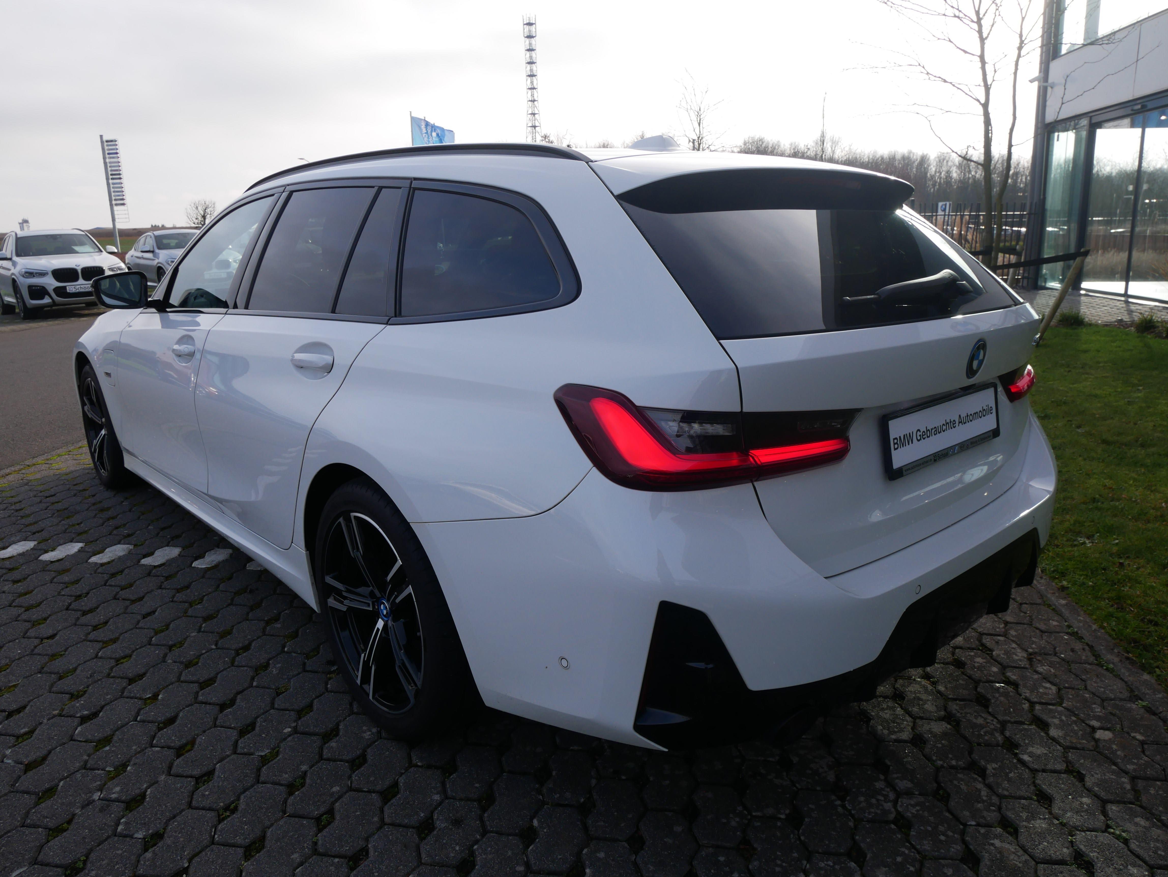 BMW 320 320e Touring